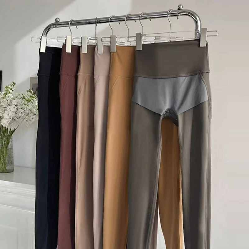 Nahtlose Damen-Yogahose mit hoher Taille und Taschen, hoch taillierte, verkürzte Fitnesstraining, Sport, nackte Unterwäsche, nicht erforderlich