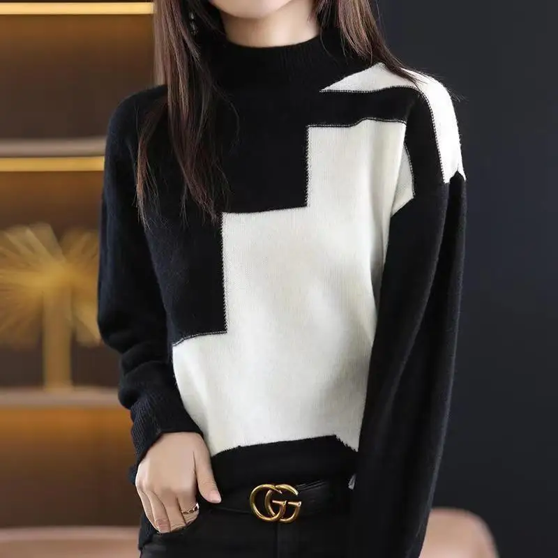 Round Neck Autumn Winter New Sweater Loose Warm Long Sleeve Color Block Top Knitted Base Fashion
