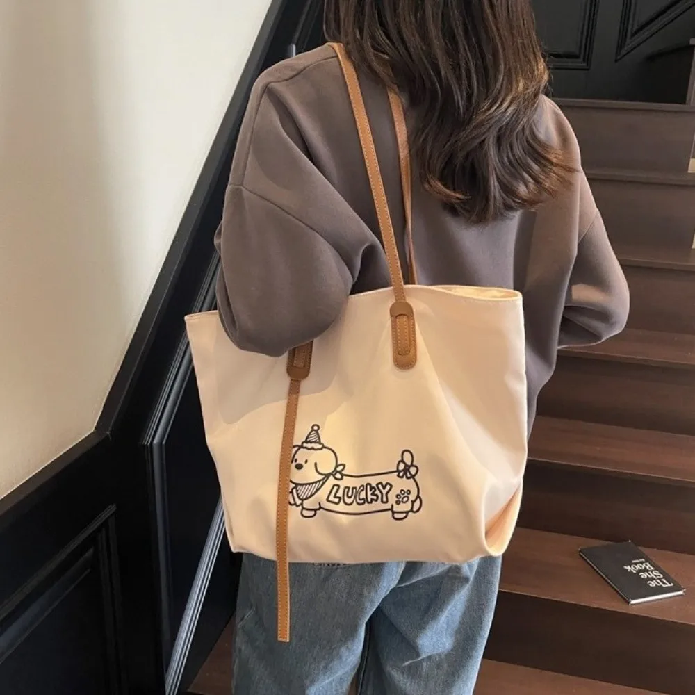 

Корейский стиль, сумка-тоут с таксой, граффити, щенок, большая вместительная сумка на плечо подмышками, квадратная сумка для путешествий, сумка для путешествий