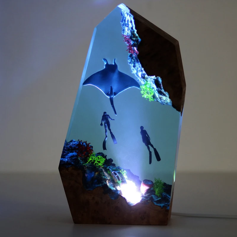 Lámpara de decoración de arte creactivo, luz de mesa de resina de organismo del mundo marino, cueva de buceo, exploración temática, luz nocturna, carga USB