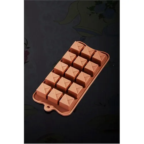 Royal Windsor Shaped 2'Li Lux Silicone Chocolate And Ice Mold