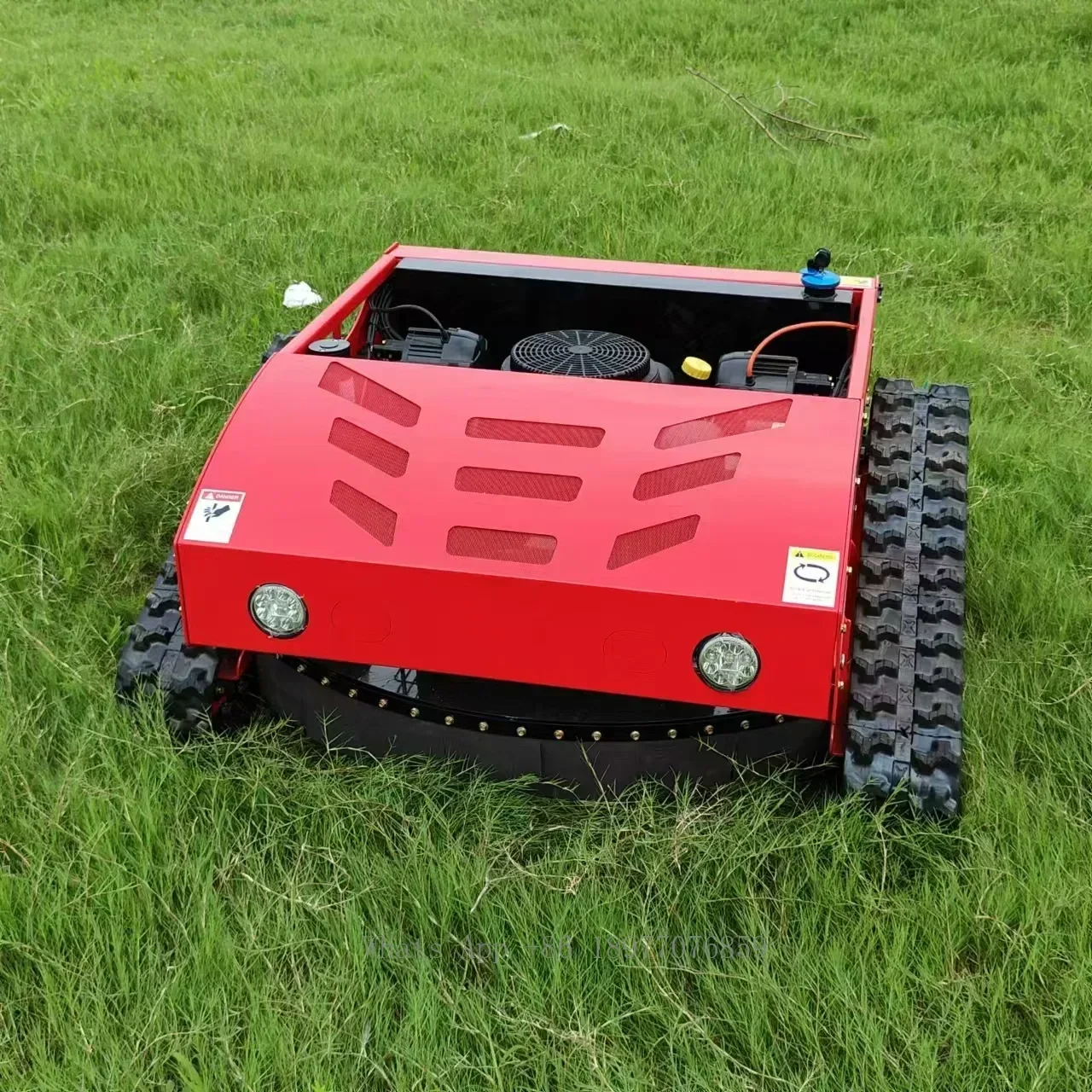 Intelligenter ferngesteuerter Rasenmäher, Viertakt-Benzin-Rasenzerkleinerer mit Raupen, Rasenmäherroboter