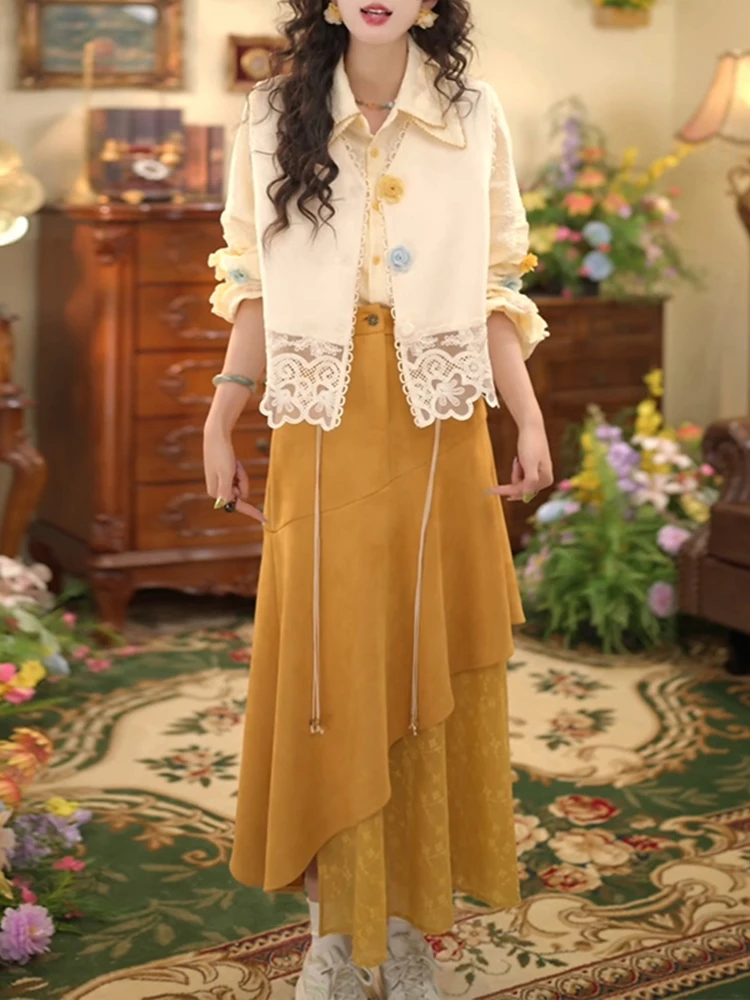 

Весенний модный комплект 2026: Новинка! Комплект из двух предметов с кружевными вставками и 3D-цветами, асимметричная юбка и футболка, дышащий повседневный стиль для женщин.