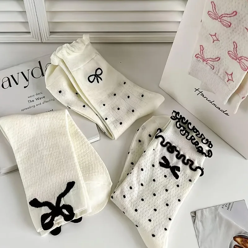 4 Pairs Random Delivery Bowknot Socks for, Mid-Calf Thin Sweat-Absorbent Long Socks Black & White All-Match Ins Style