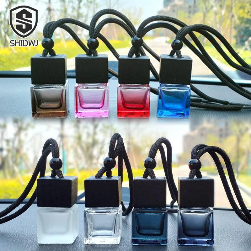 1Pcs Square Glass Empty Bottle Car Perfume Bottles Pendant Car Mounted Essential Oil Diffuser Fragrance Air Diffuser