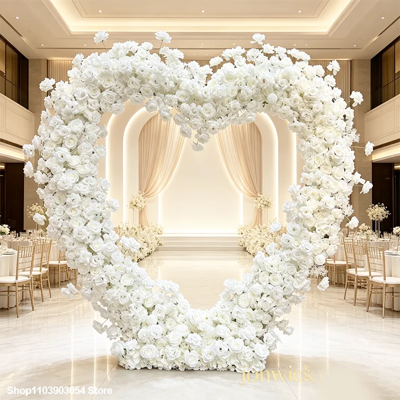 Romantisches weißes Rosenherz, künstliche Blume, Hochzeitshintergrund, Blumendekoration, Outdoor-Party, Jubiläum, Valentinstag, Hintergrunddekoration – Detail 7