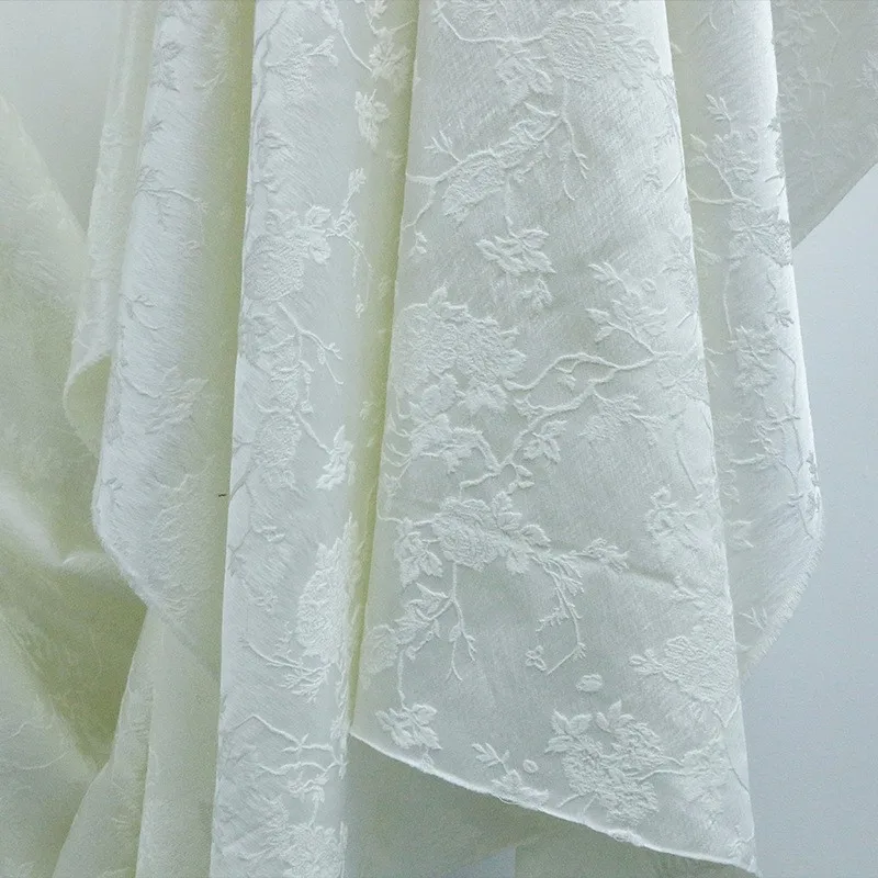 

Heavyweight silk and wool jacquard interwoven fabric 435mm thick with a width of 135CM