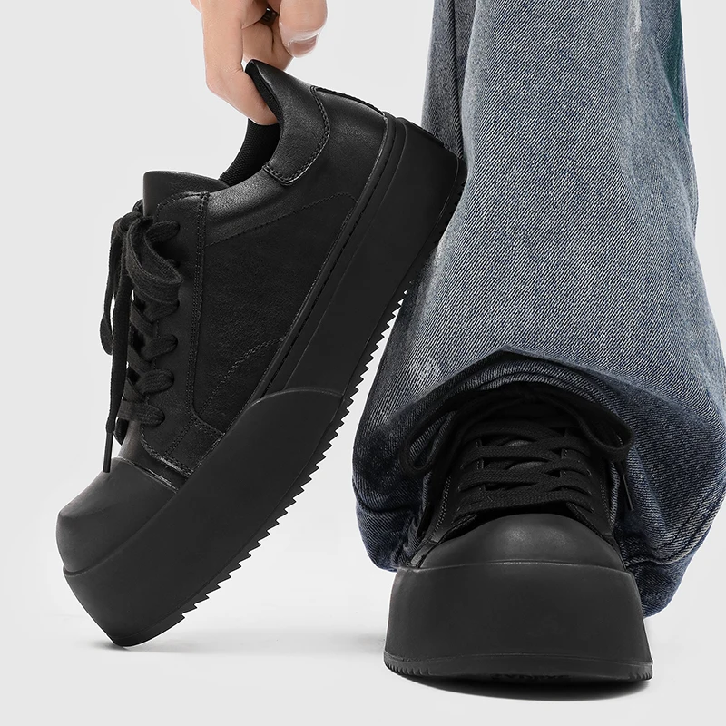 

Men's casual board shoes High quality minimalist fashion style Office or daily work Outdoor trendy young shoes 38-46 Black