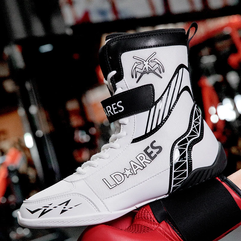 

New Men Wrestling Shoes Red White Fighting Shoes for Mens Brand Designer Boxing Boots Man Gym Training Shoe