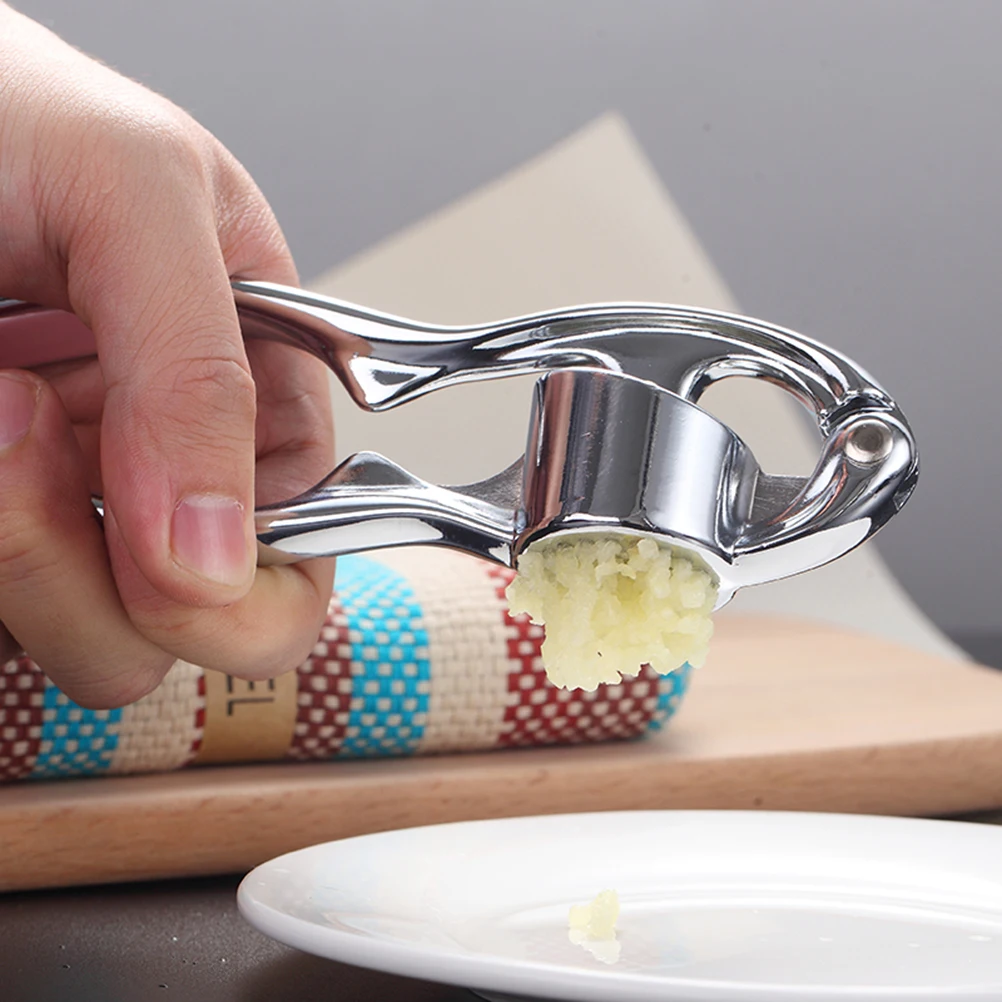 

Garlic Press Zinc Alloy Arc Design Manual Crusher For Kitchen Tool Green Garlic Squeezer Mincer Vegetable Fruit Cutter