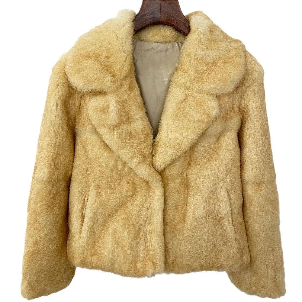 

Новая женская зимняя короткая куртка из натурального кроличьего меха в стиле 2025 года, с эффектом интегрированного меха, в иностранном стиле, с коротким ворсом