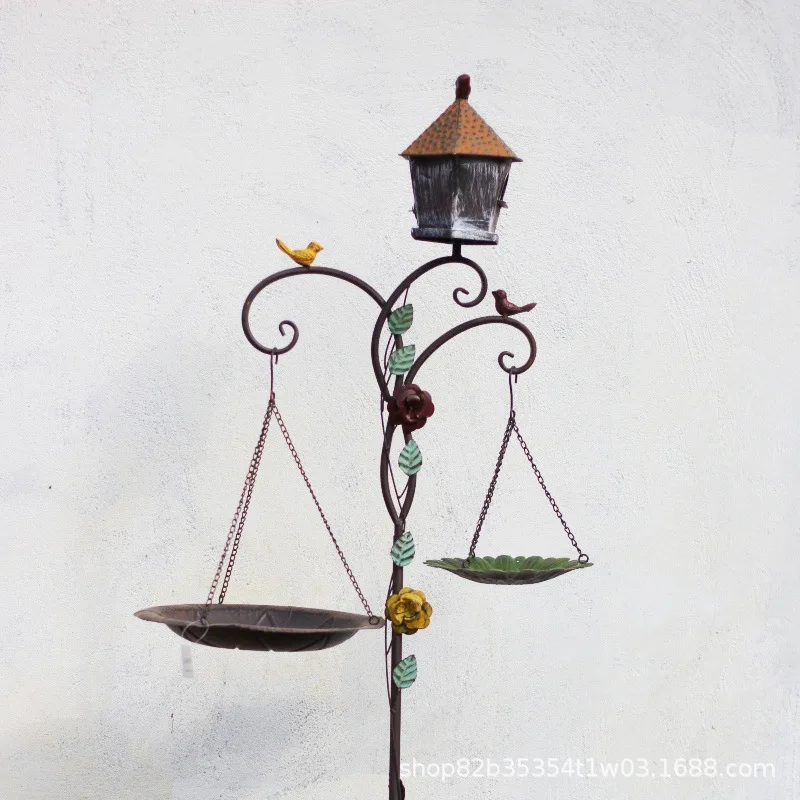 American country wrought iron outdoor hanging metal bird feeder courtyard garden feeder circular garden decoration