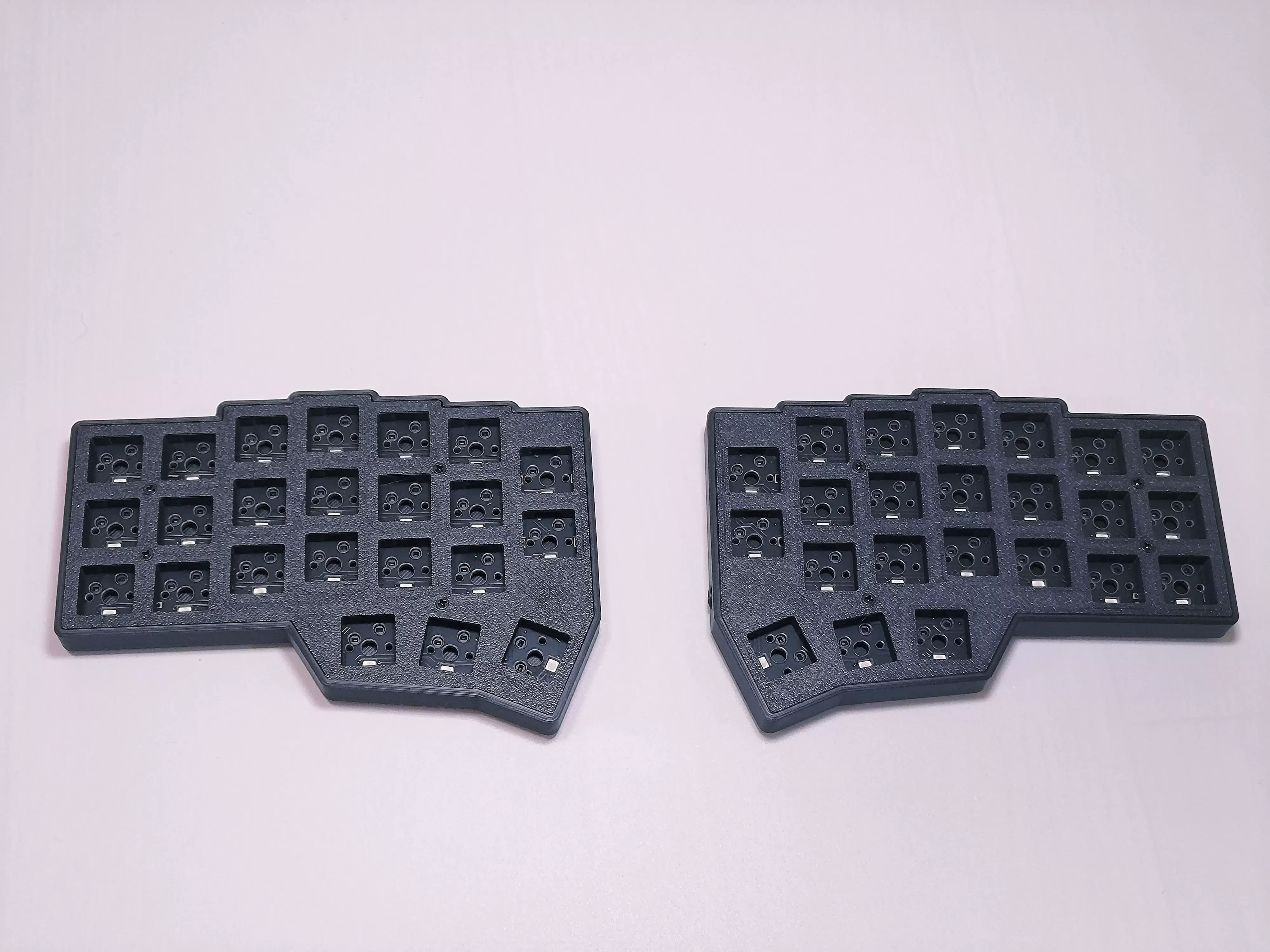 Split Corne V4 Keyboard Kit Wired Model Hotswap mx switch for Coding