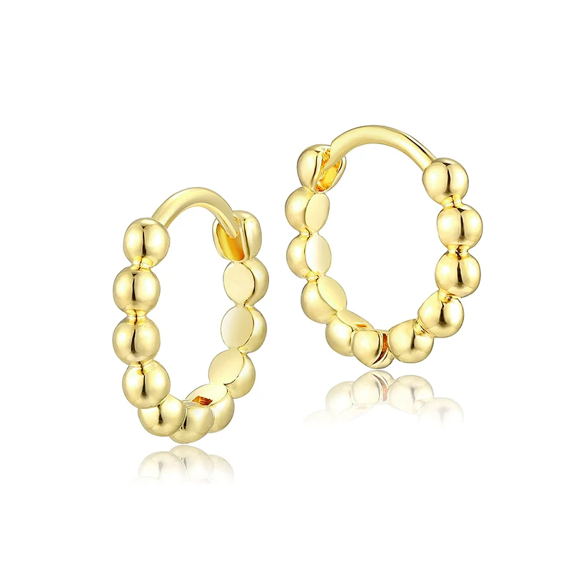 Huitan koreanische Mode kleine Creolen Gold Farbe Temperament Frauen Ohr Accessoires vielseitige Ohrringe heißen trend igen Schmuck