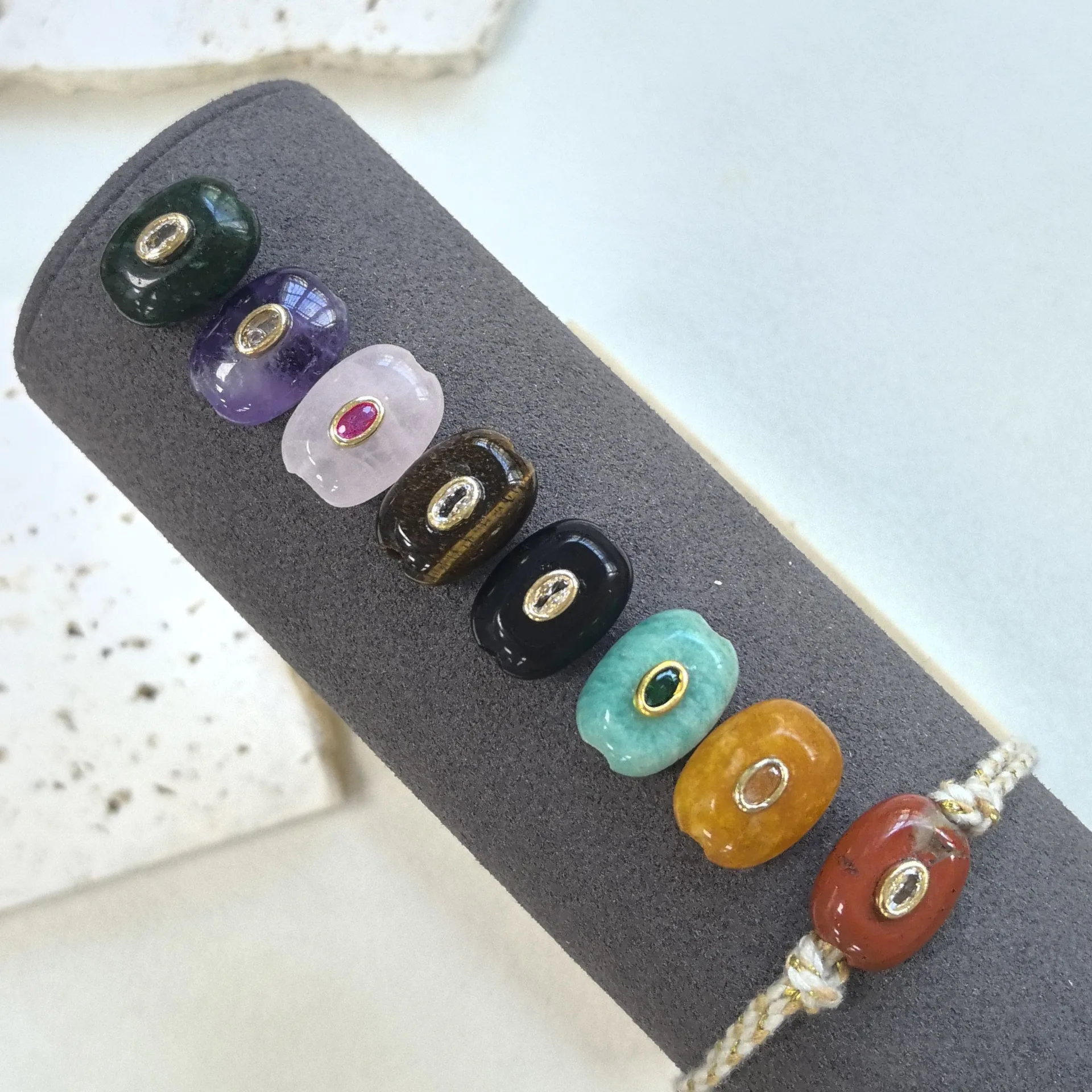 1pc Natural Stone Loose Bead Flat Oval Shape Bead with Inlaid Stone Gold Border Through Hole Spacer Bead for DIY Jewelry Making