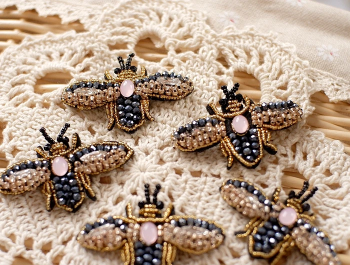 Handmade Rhinestone beaded Patches, Bee Sew on Crystal pearl patch for clothes beaded Applique cute patch