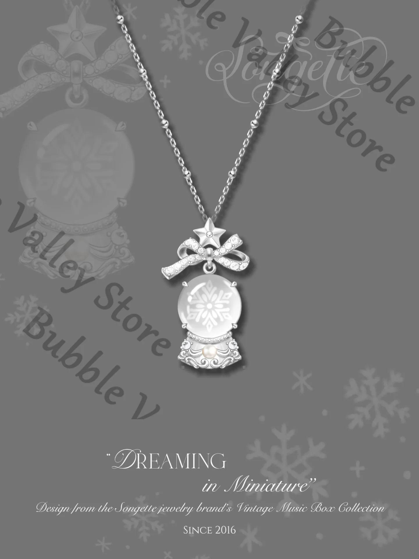 الحب والفضاء العميق أنيمي زين عيد ميلاد تأثيري ندفة الثلج صندوق تشغيل الموسيقى قلادة قلادة الكرتون الترقوة القلائد تميمة هدية عيد الميلاد