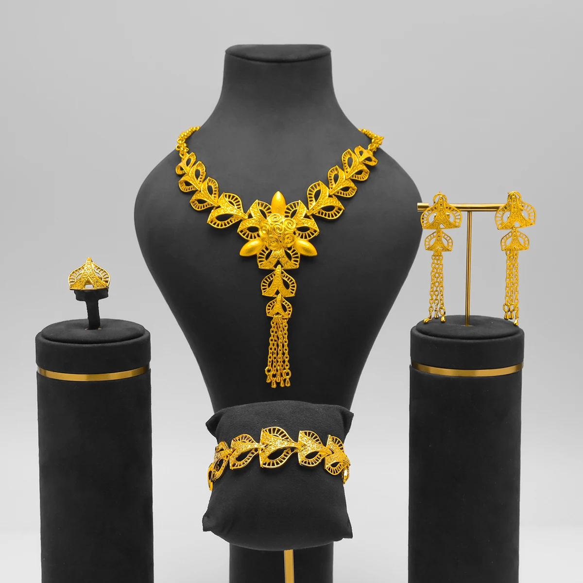 Women's Jewelry Set Long Luxury Woman Long Necklace Bracelet Hanging Woman Earrings Flower Shaped Ring Christmas Gift