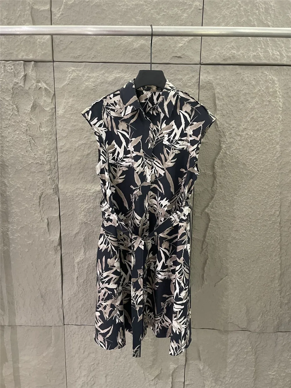 

2025 Spring New Fashion All-match Slim Sleeveless Dress Women's Mid Skirt