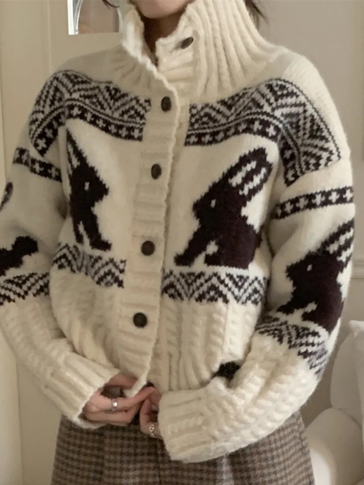 

Dongda Gate Winter New Style Knitted Sweater Women's High-End Feel Stand Collar Little Rabbit Embroidery Long Sleeve Inner Wear