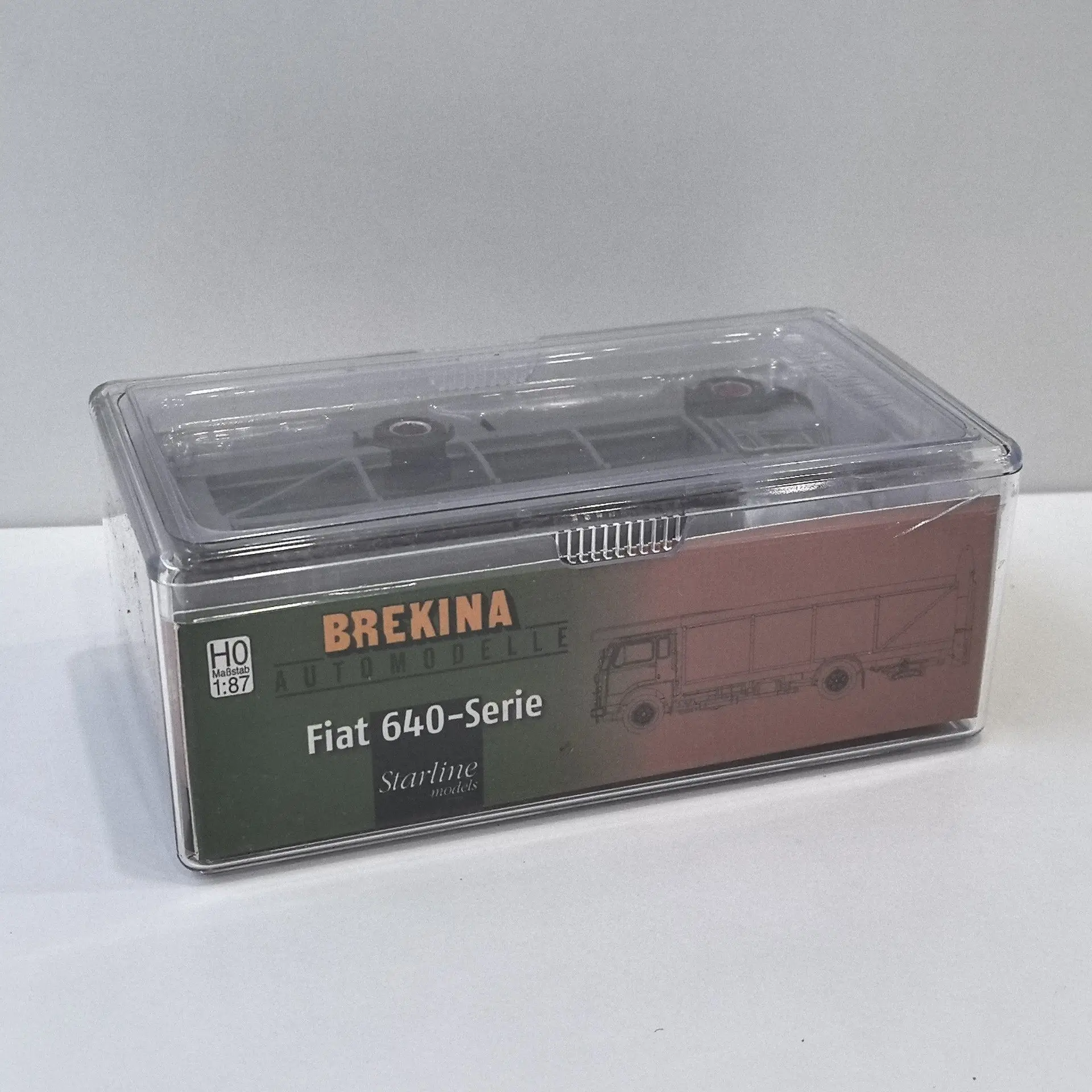 

Модель автомобиля BREKINA 1/87 HO 640 SERIE из пластика