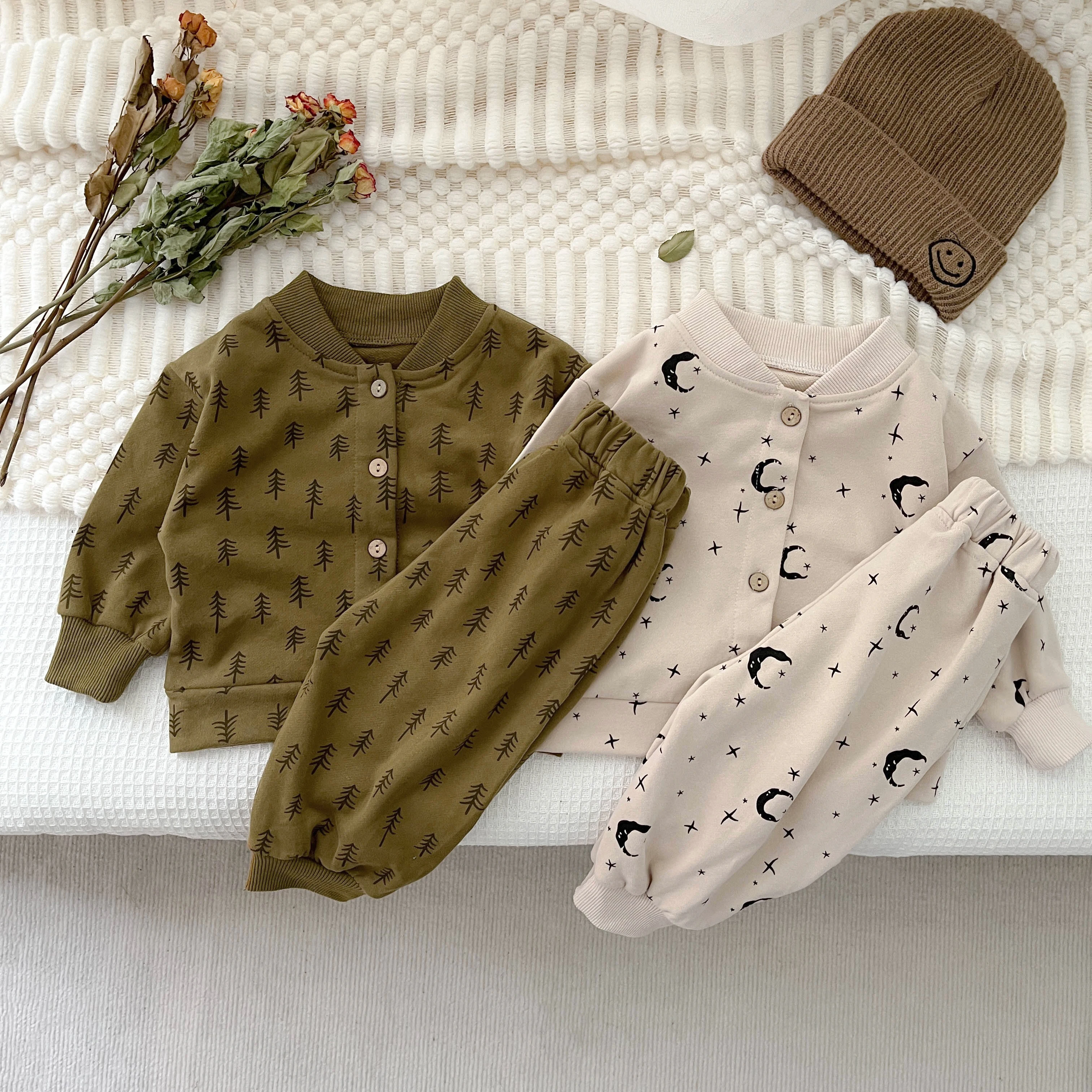 Autumn And Spring Newborn Infant Baby Boys And Girls Baby Set O-neck Moon Long-sleeved T-shirt And Casual Trousers Baby Clothing