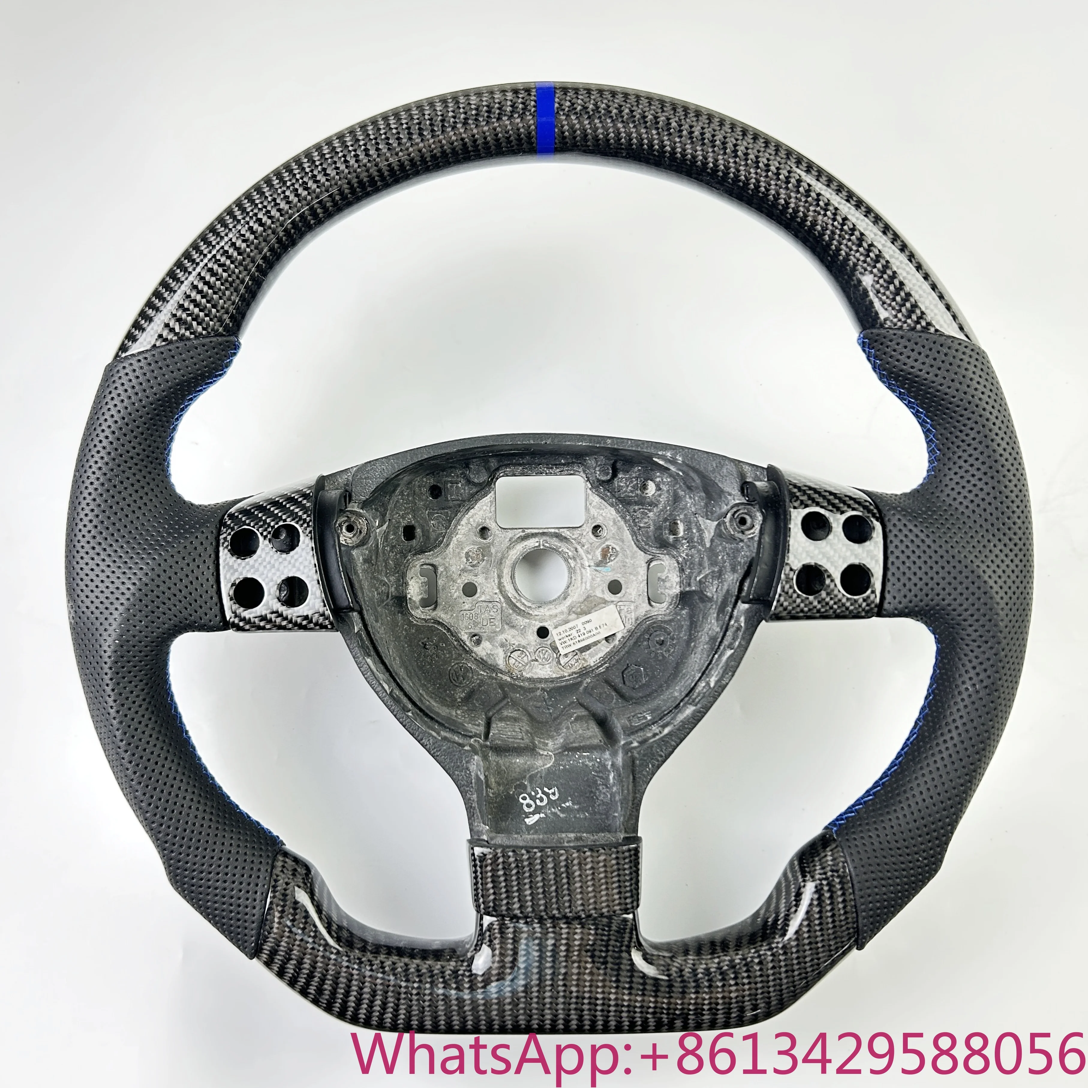 

High Quality Suede Carbon Fiber Steering Wheel for Volkswagen B6 MK5 Golf 5 GTI R Auto Accessory Steering Wheel