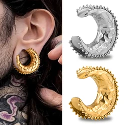 Vankula 2pc Stainless Steel Floral Flower Pattern Saddle Hangers Plugs Ear Gauges Tunnels For Women Piercing Body Jewelry Gift
