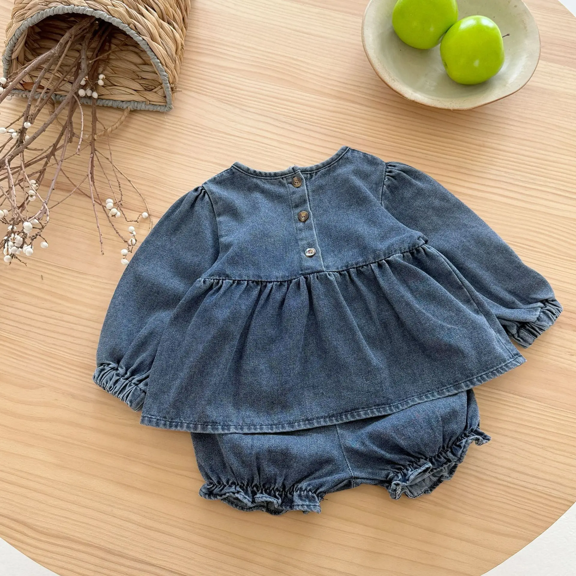 Spring and Autumn Denim New Girl Baby Western Embroidered Long Sleeve Top+Shorts Two Piece Set