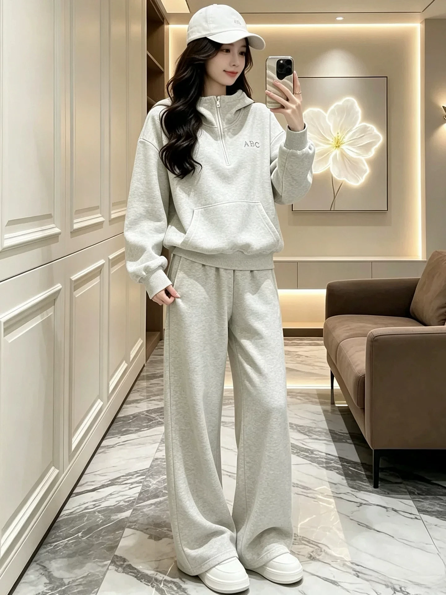 Fall Winter New Style Fashionable Casual Sporty Fleece Lined Loose Sweatshirt And Pants Set Women's Clothing Ensemble