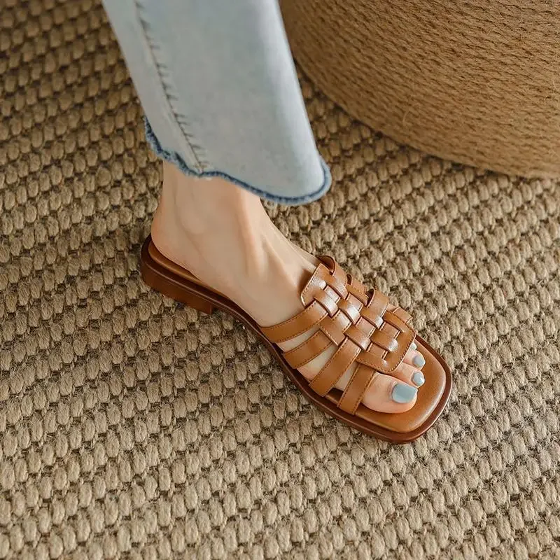 Couro genuíno Estilo Romano Sandálias Chinelos Mulheres Verão Fora Sapatos Outer Wear Flat Woven Soft Leather Slides Mulheres