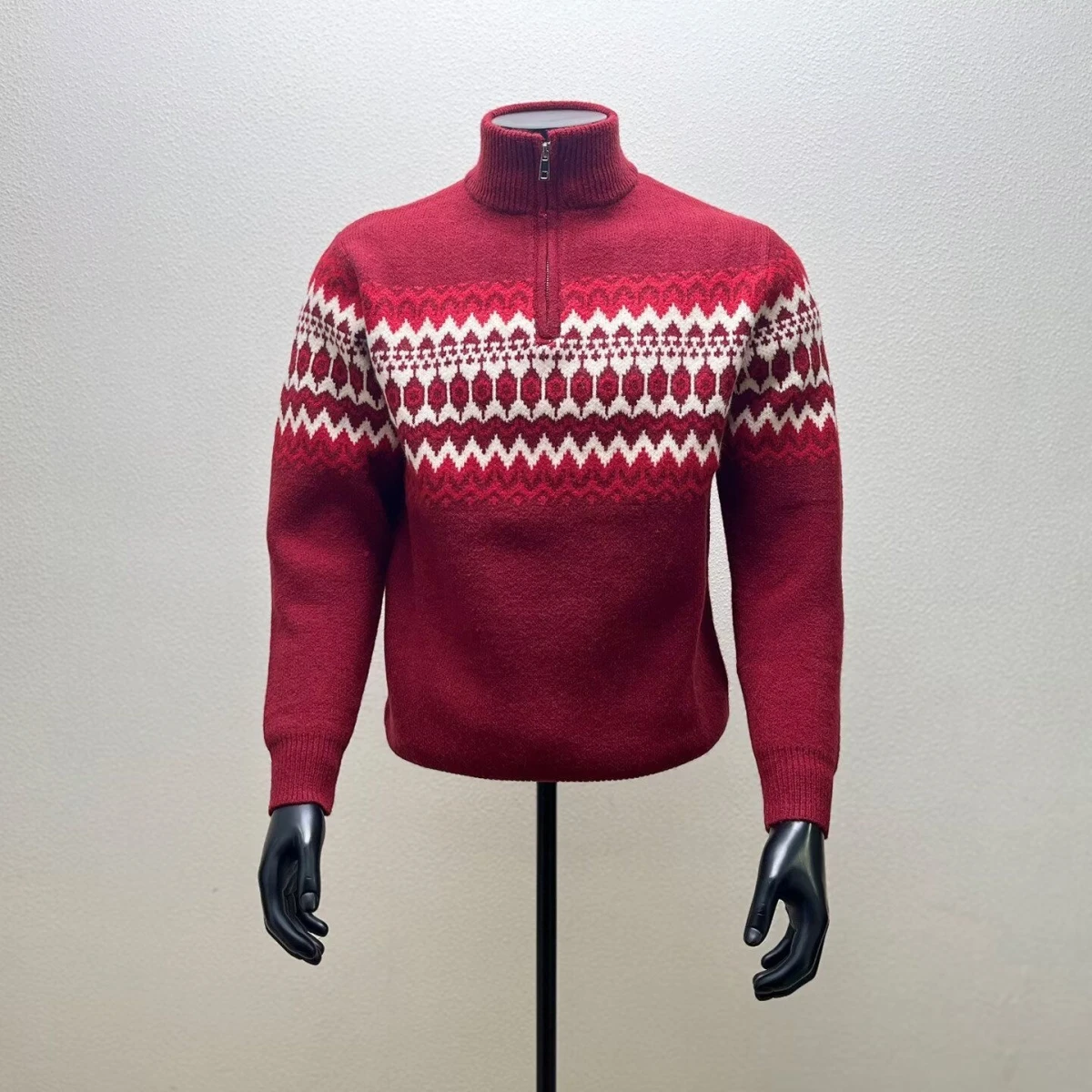 

Celebra Red American Retro Casual V-Ne Knitted Sweater Men Color Open Cardigan Polyester Fiber Spring Autumn Wear