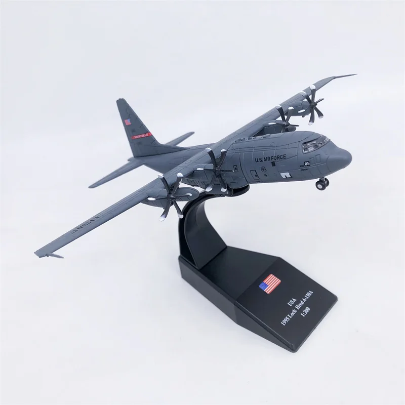 

1/200 Scale Military Model AC-130 C130 Gunship Ground-attack Aircraft Fighter Diecast Metal Plane Model Toy For Boys Toys