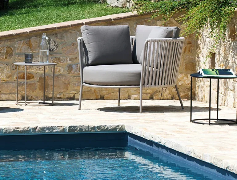 Sofagarnitur, Gartenmöbel, Terrasse, handgefertigte Rattanmöbel, für den Garten im Freien