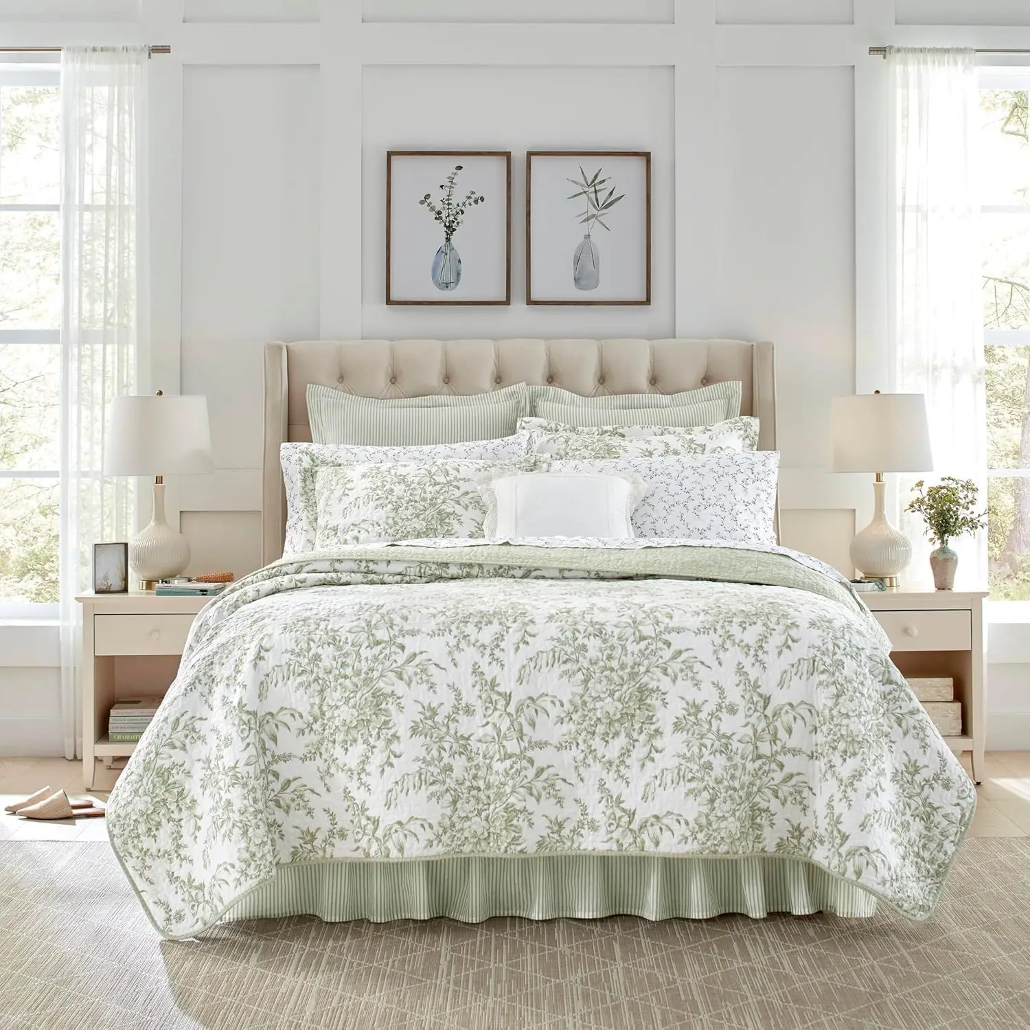 

Reversible Twin Quilt Set with Matching Sham, Lightweight Cotton Bedding for All Seasons in Bedford Green/Off-White