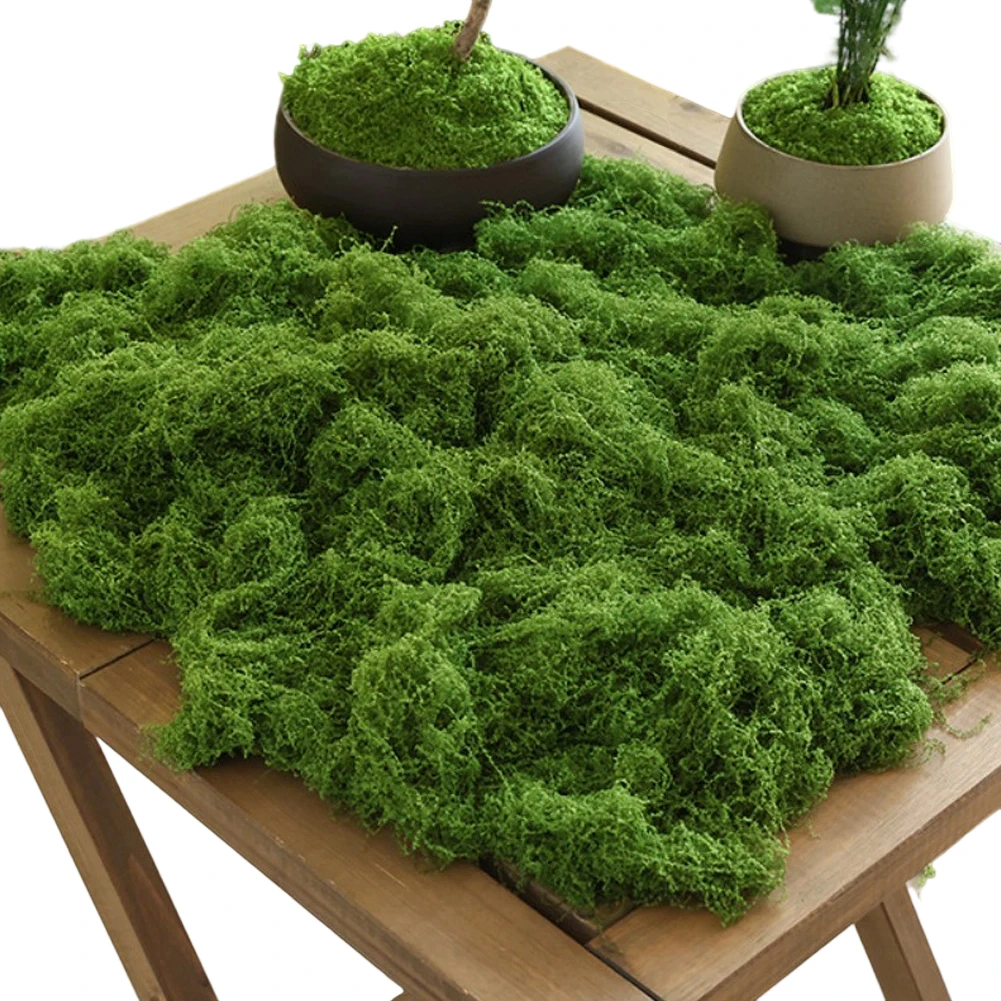 Artificial Moss Grass Mat with 200g Synthetic Turf for Miniature Landscaping and Decorative Plant Arrangements