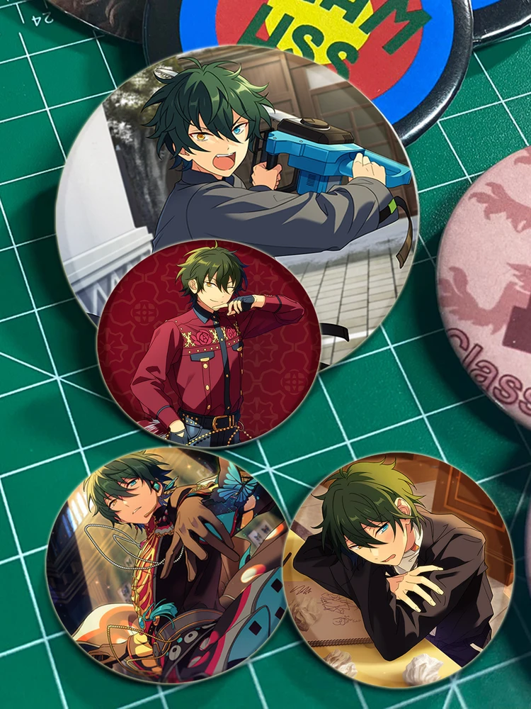 32/44/58mm Ensemble Stars Mika Kagehira Runde Brosche Cartoon Cosplay Abzeichen Icons Anstecknadeln für Rucksack Fans Geschenke