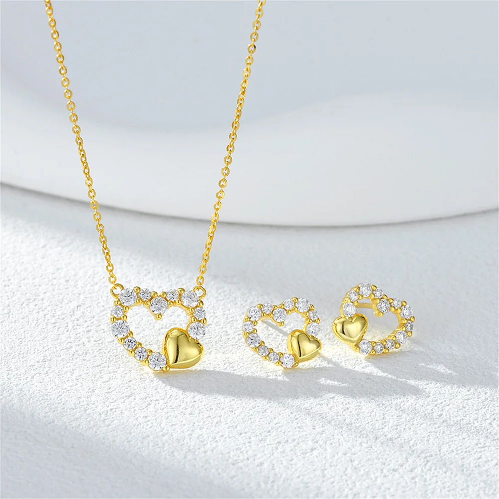 

Korean S925 Silver Romantic Heart Necklace, Diamond-Inlaid Hollow Heart Pendant, Luxury High-End, Women's Collar for Girlfriend