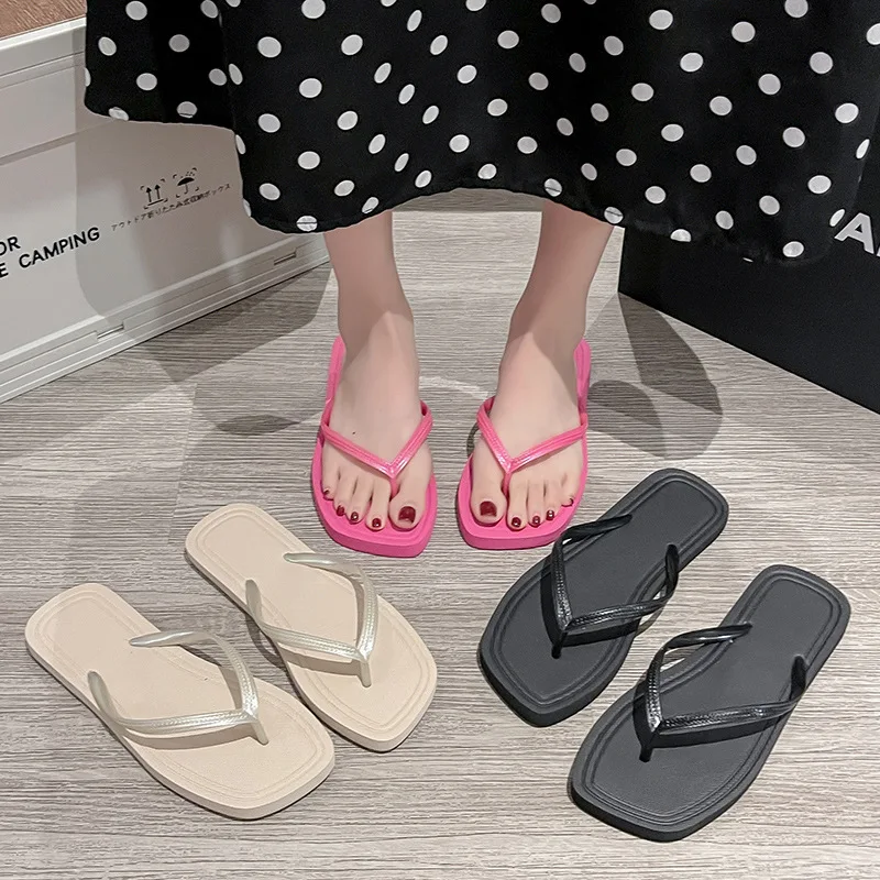 2025 New Korean Sle Women's Sandals Flat Bot Beach Sandals Anti-Slip Summer Outdoor Slippers Toe Post Fooed Slippers