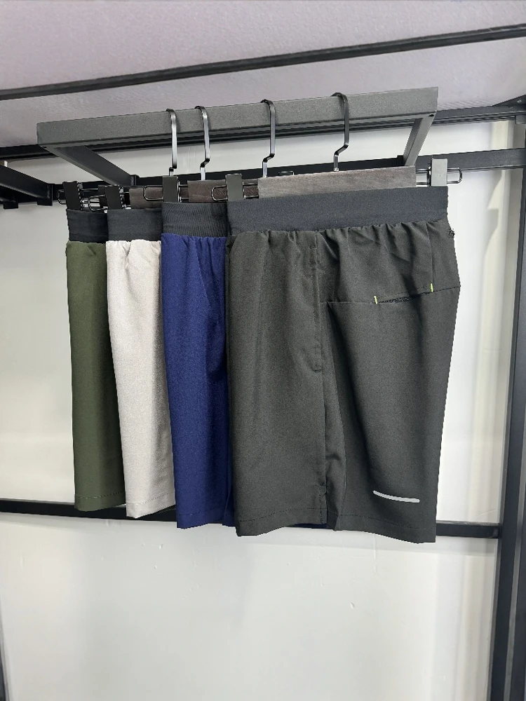 

Легкие спортивные шорты Cool Sensation для мужчин, эластичные, для бега, фитнеса, повседневные, длиной до колена, для лета и весны