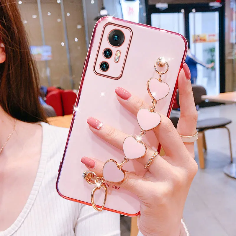 Wrist Bracelet Phone Case For Xiaomi 12 Pro 12X Case Luxury Heart Chain Plating Cover For Xiaomi 12 Pro Lite Case Mi12 12Pro 5G