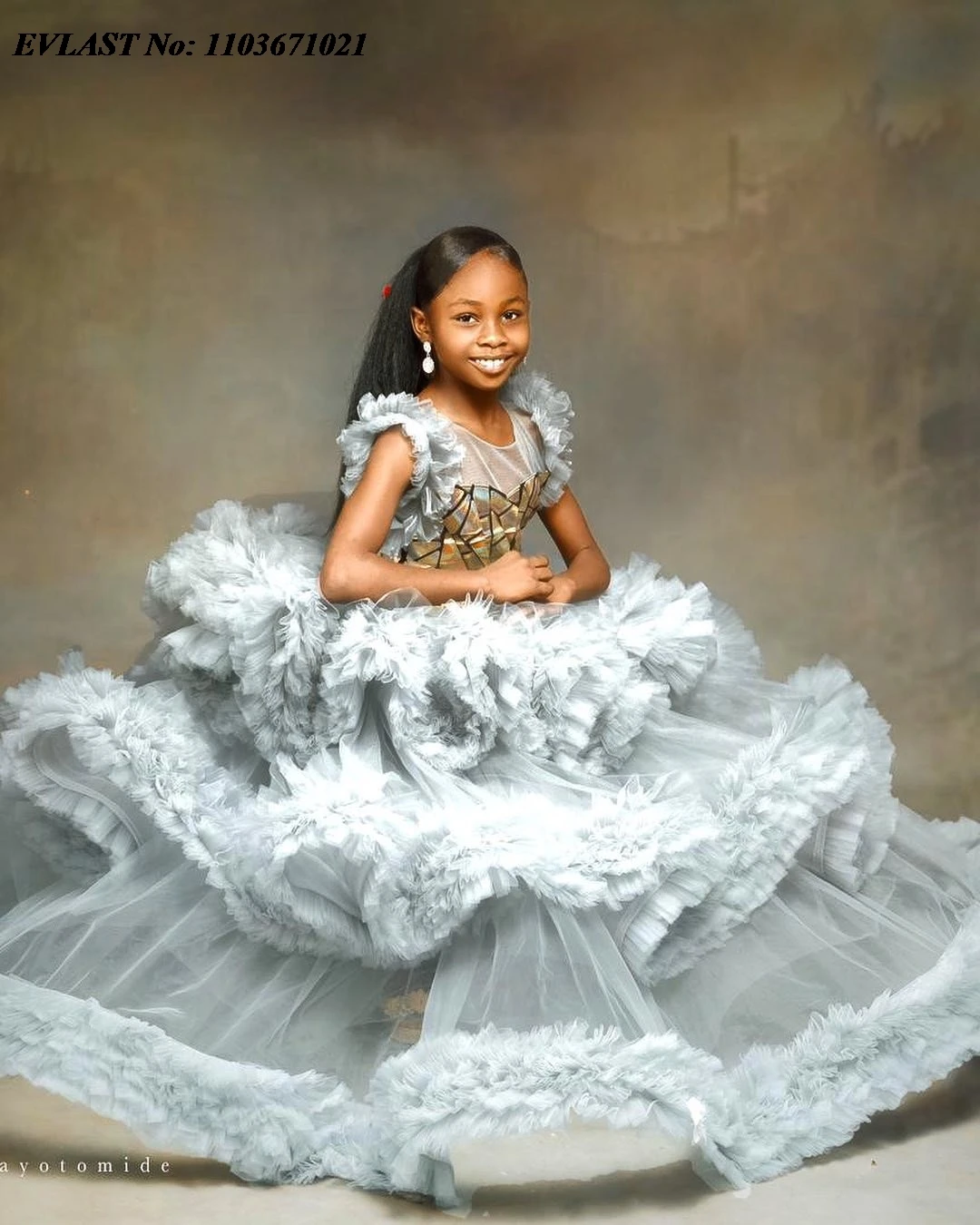 EVLAST Customized Grey Ruffles Flower Girl Dress For Weddings Tiered Gold Beaded Girls Pageant First Communion Gowns FD37