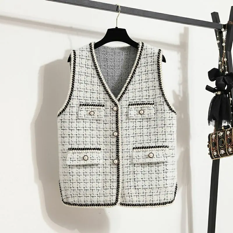 French splicing color contrast waistcoat for women  autumn of 2022, a new  fried street vest  vest women  Button  Streetwear