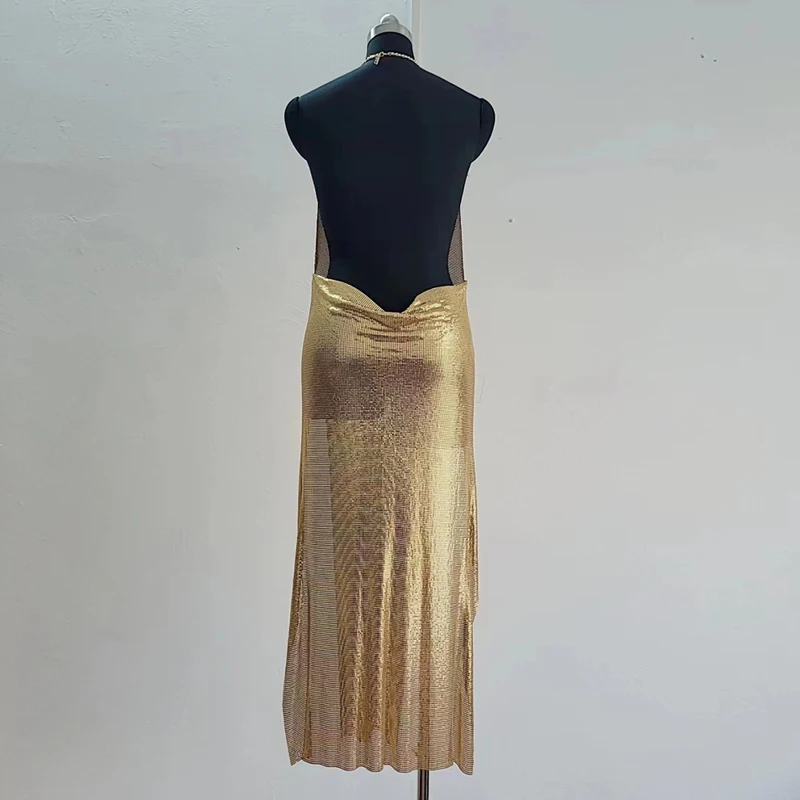 Glitzerndes Damen-Maxikleid mit Pailletten, rückenfrei, Spaghettiträgern, für Abendpartys, funkelnde Aluminium-Nakidka auf dem Badeanzug 2026 – Detail 7