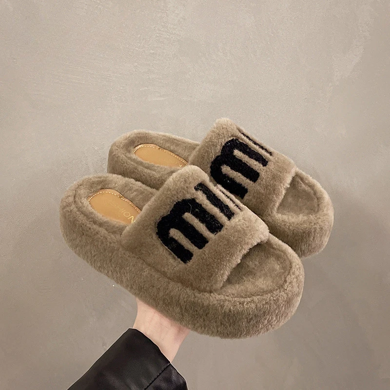 wear versatile warm winter slippers women outer velvet cotton winter slippers thick bottom word with velvet slippers women