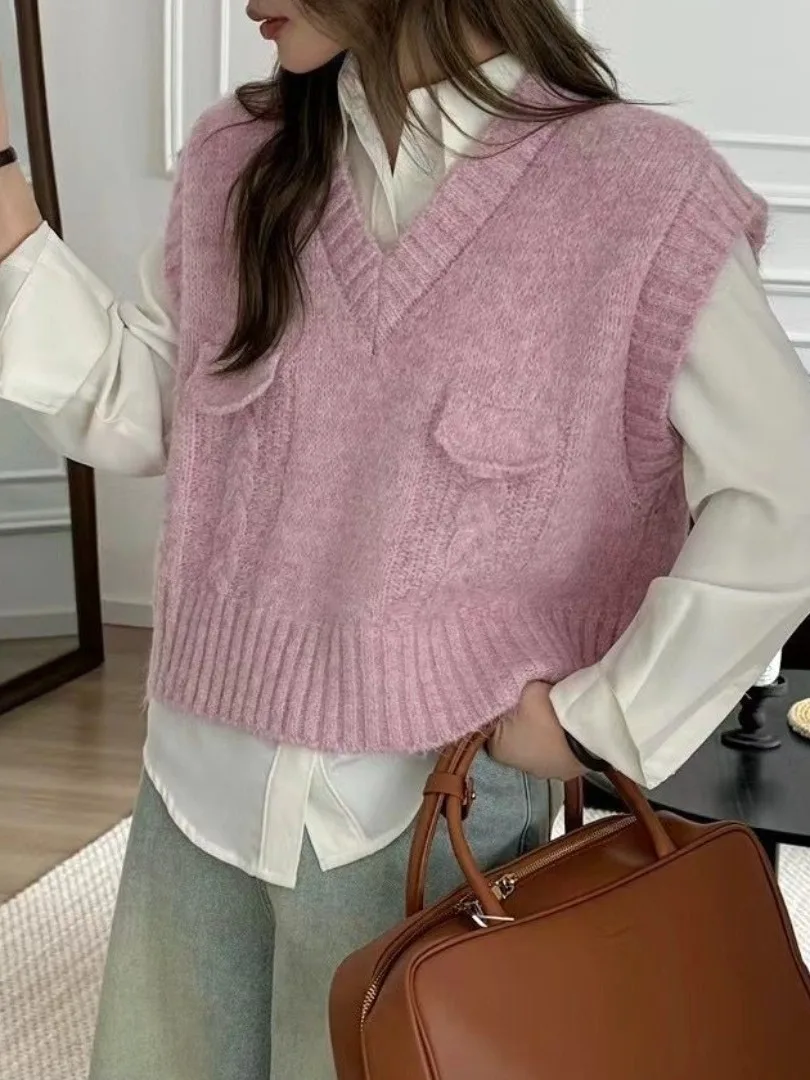 سترة نسائية محبوكة فضفاضة على شكل حرف V لربيع 2025 سترة عصرية قابلة للتنفس وطبقات متعددة الاستخدامات سترة كورية Sle