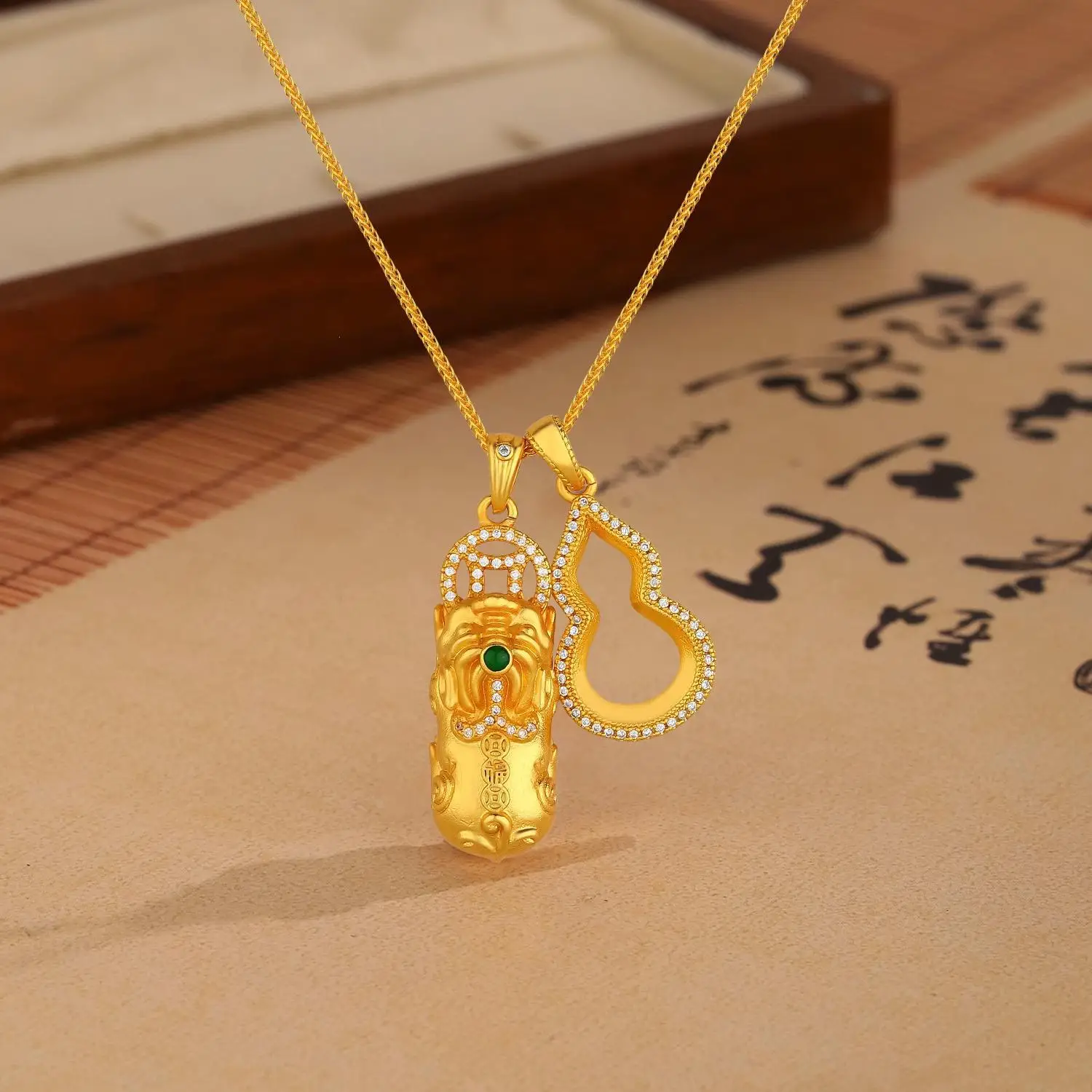 24K real gold point drill gourd Pixiu necklace au9999 gold hollowed-out fashion style clavicle chain