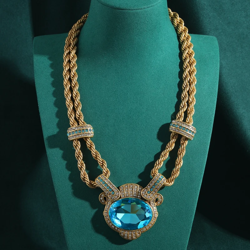 Retro Lake Blue Crystal Pendant Necklace Choker Rope Chain Antique Gold Color Woman Vintage Luxury