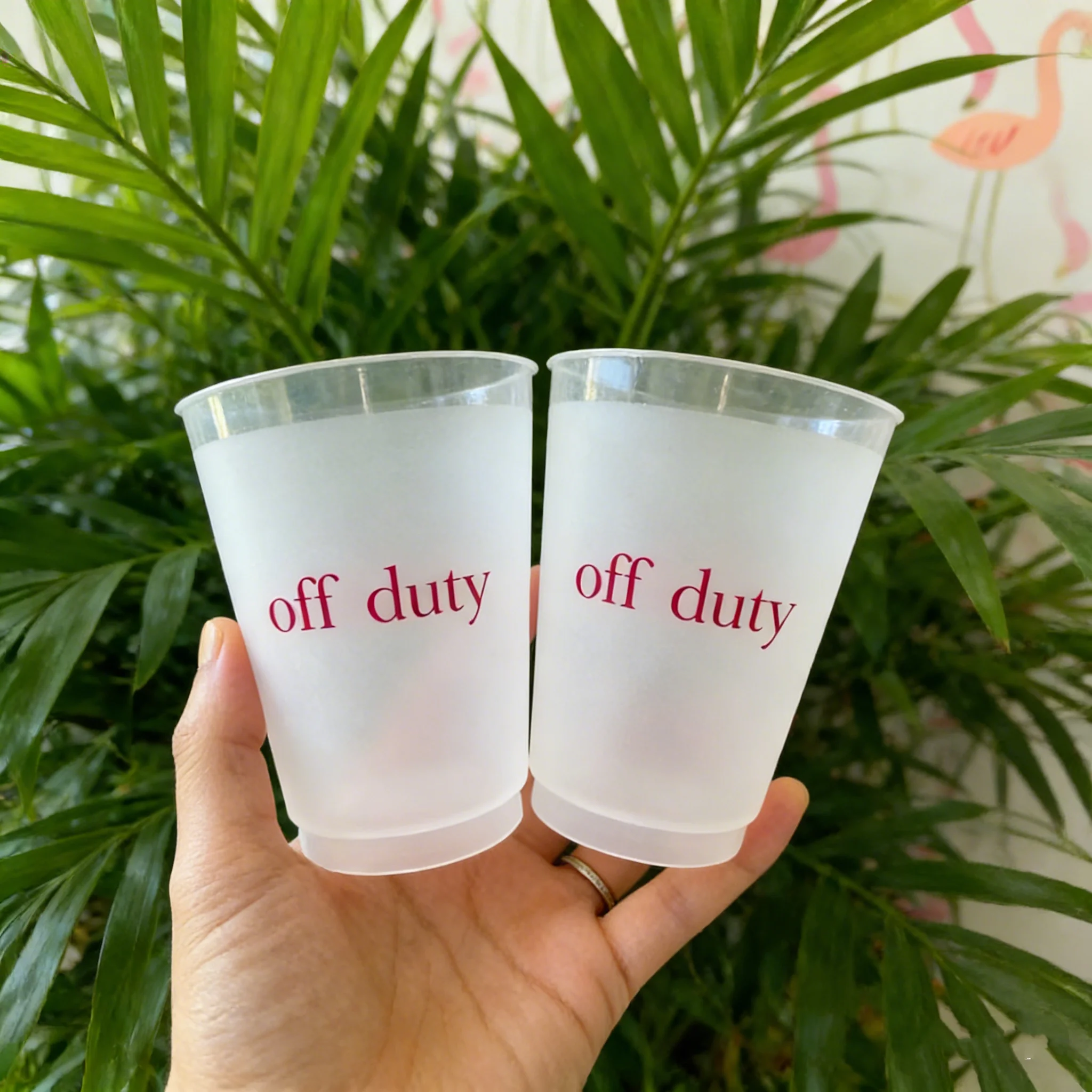 

Набор из 10 многоразовых стаканов Frost Flex OFF DUTY, 6 штук, ярко-розовые, для вечеринок