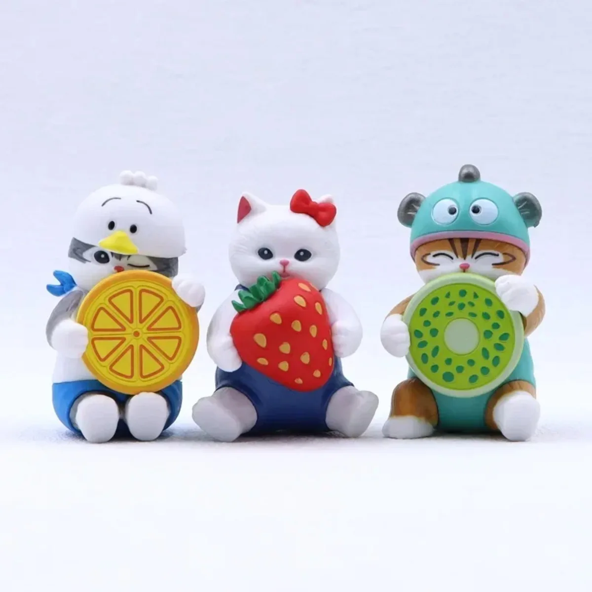 モフサンド 猫 コスプレ サンリオキャラクター フィギュア ブラインドボックス おもちゃ フルーツシリーズ コレクション ハローキティ クロミ メロディ 車 テーブル飾り